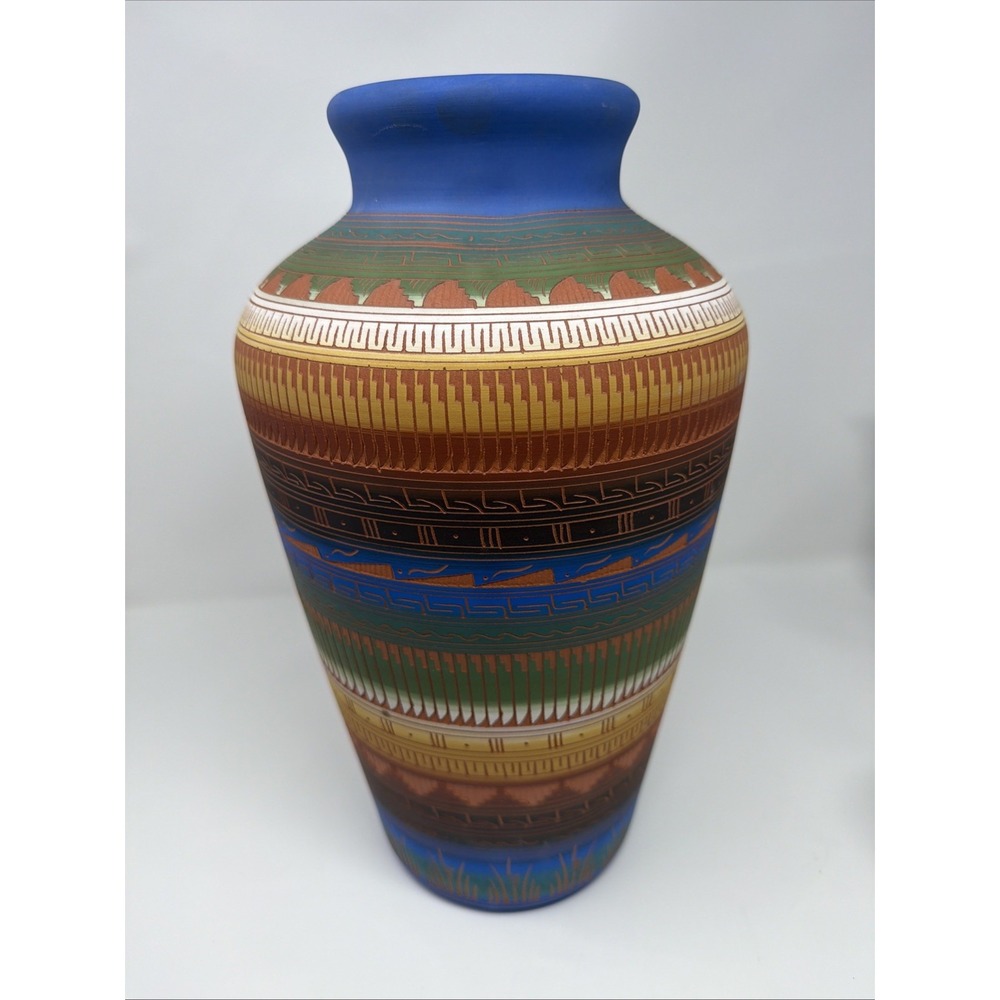 Native American Navajo Pottery Etched Red Clay Vase Signed C. Tomes, 2006